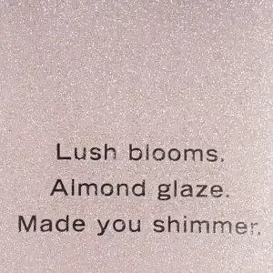Лосьйон для тіла Velvet Petals Shimmer