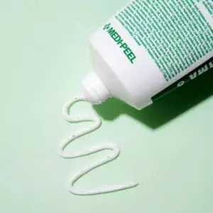 Пінка для вмивання з колагеном та CICA-комплексом Medi-Peel Green Cica Collagen Clean