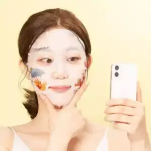 Заспокійлива Тканинна маска з екстрактом календули  JMsolution Disney Selfie Barrier Calendula Mask