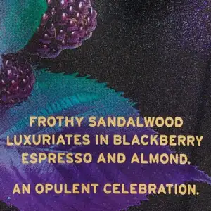 Парфумований лосьйон для тіла Santal Berry Silk від Victoria's Secret ( Вікторія Сікрет ), Пінистий сандал, ожинове еспресо , ароматний мигдаль, Колекція Gilded Gala, ✅ 100% оригінал