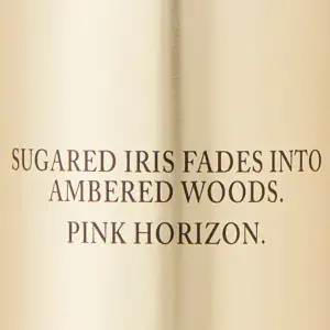 Спрей Pomegranate Sky Body Mist Victoria Secret - Колекція: Enchanted Sundown. Поєднання соковитого граната, ніжного ірису та теплої амбри створює спокусливий фруктово-квітковий аромат✨ Оригінал із США  у зручному об’ємі 250 мл.