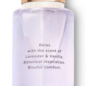 Cпрей Lavender Vanilla Body Mist Victoria Secret- Колекція: Natural Beauty Body Care. Поєднання ніжної лаванди та солодкої ванілі створює теплий квітковий букет. ✨ Оригінал із США  у зручному об’ємі 250 мл.
