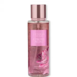Chrome Peony Mist Victoria Secret -  лімітований аромат VS, що поєднує іскристі ноти шампанського, соковитої малини та свіжої півонії✨ Оригінальний спрей із США  у зручному об’ємі 250 мл