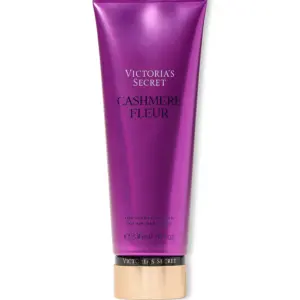 Лосьйон Cashmere Fleur Victoria's Secret 236 мл – квітково-гурманський аромат